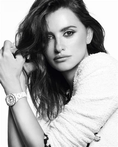 chanel ad penelope cruz|penelope cruz hair color.